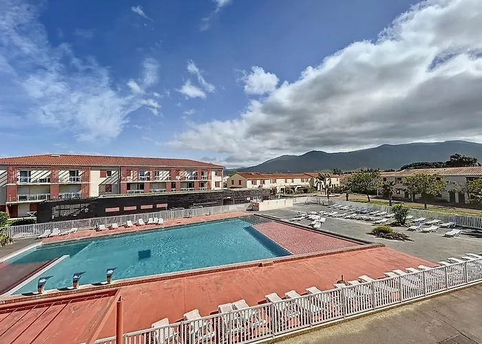 3497-appartement Aux Normes Handicapes Avec Piscine *